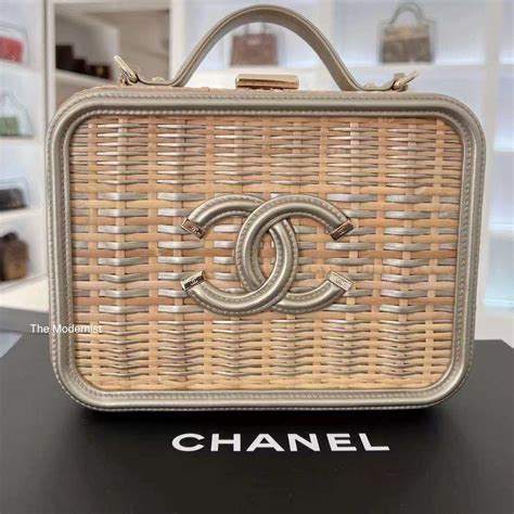 chanel rattan vanity case|Chanel mini vanity case.